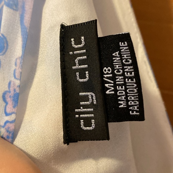 City Chic Cassie Faux Wrap Dress - Picture 5 of 9